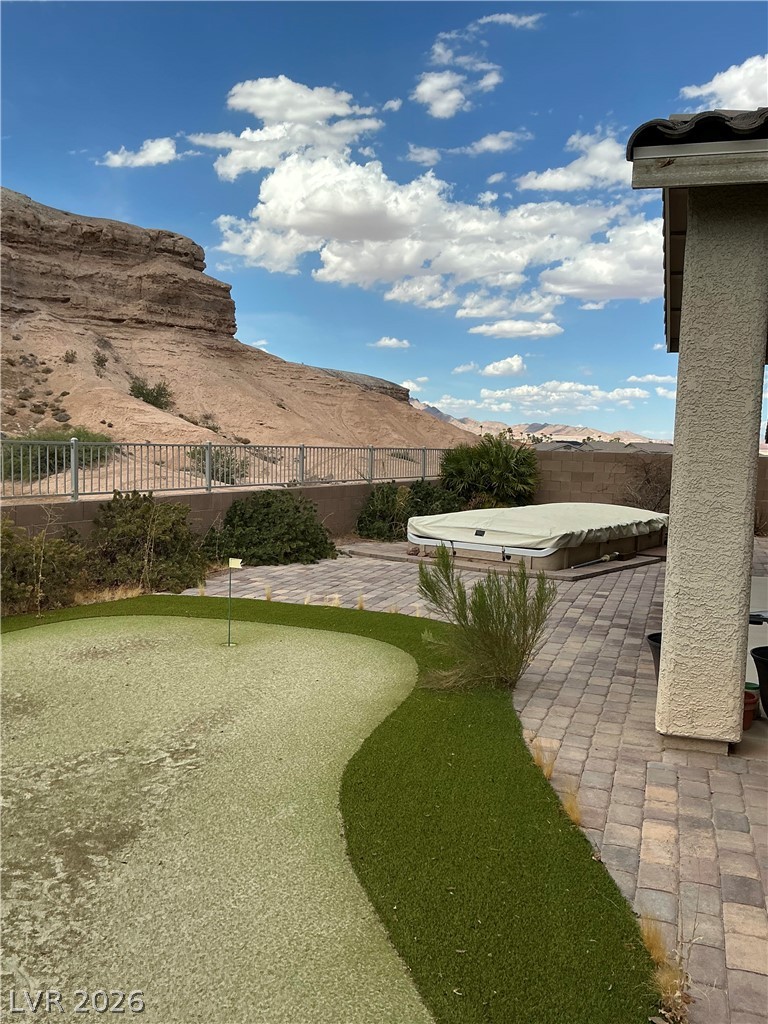 1726 Sonoran Bluff Avenue Property Photo 8