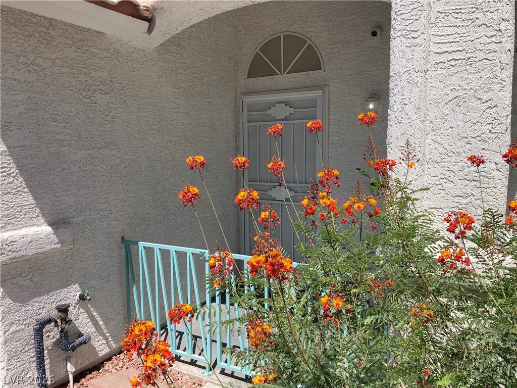 7116 Golden Desert Avenue Property Photo 5