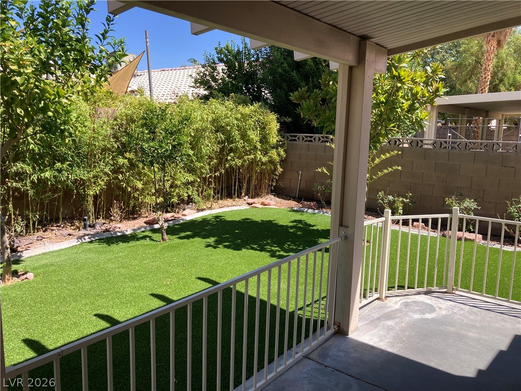 7116 Golden Desert Avenue Property Photo 24