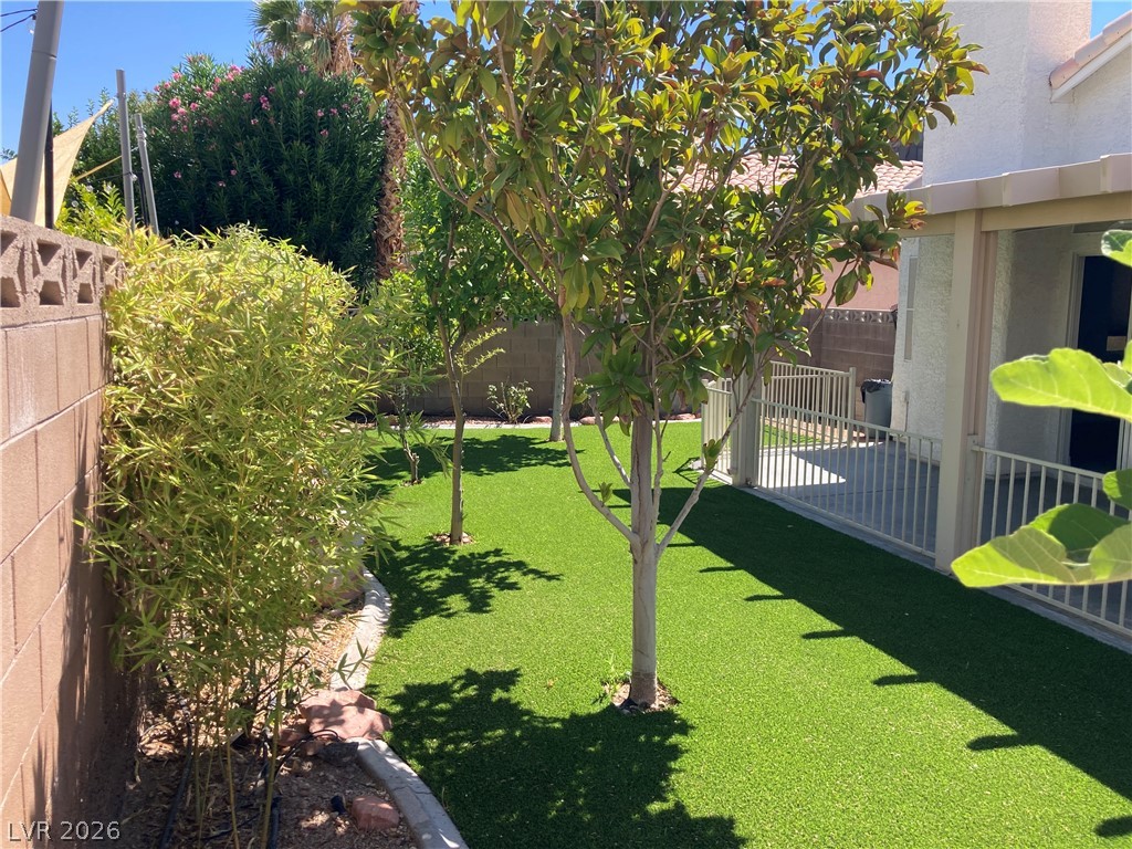 7116 Golden Desert Avenue Property Photo 32