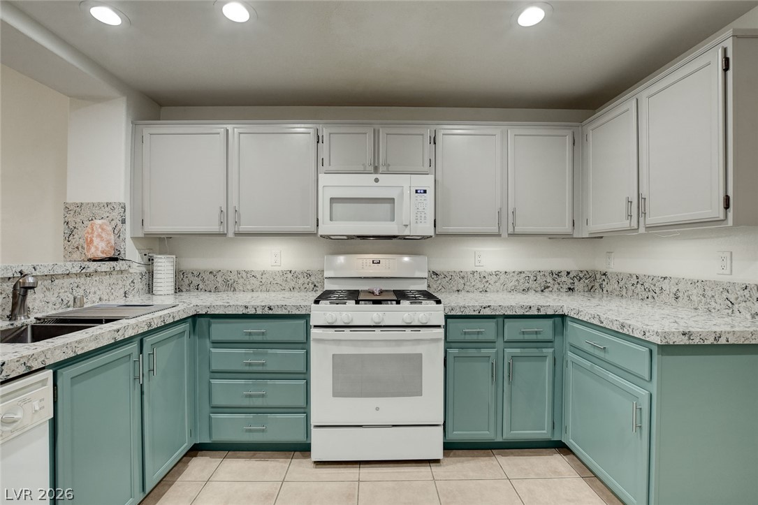 10190 Deerfield Beach Avenue 102 Property Photo 13