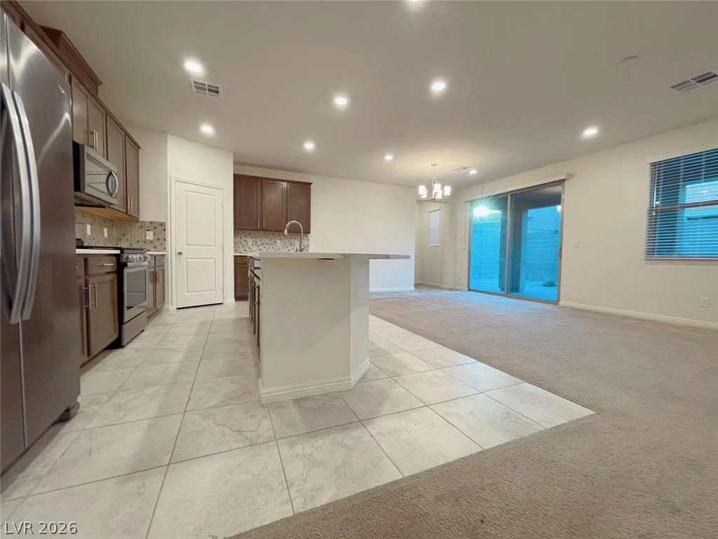 852 Riverlawn Place Property Photo 4