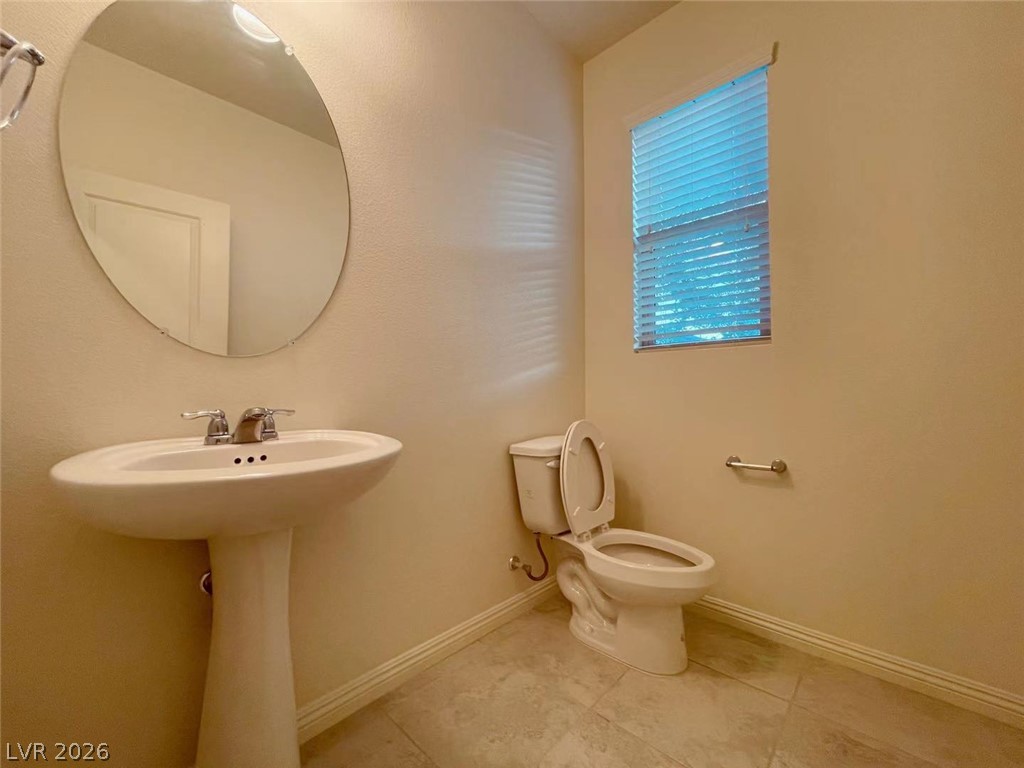 852 Riverlawn Place Property Photo 5