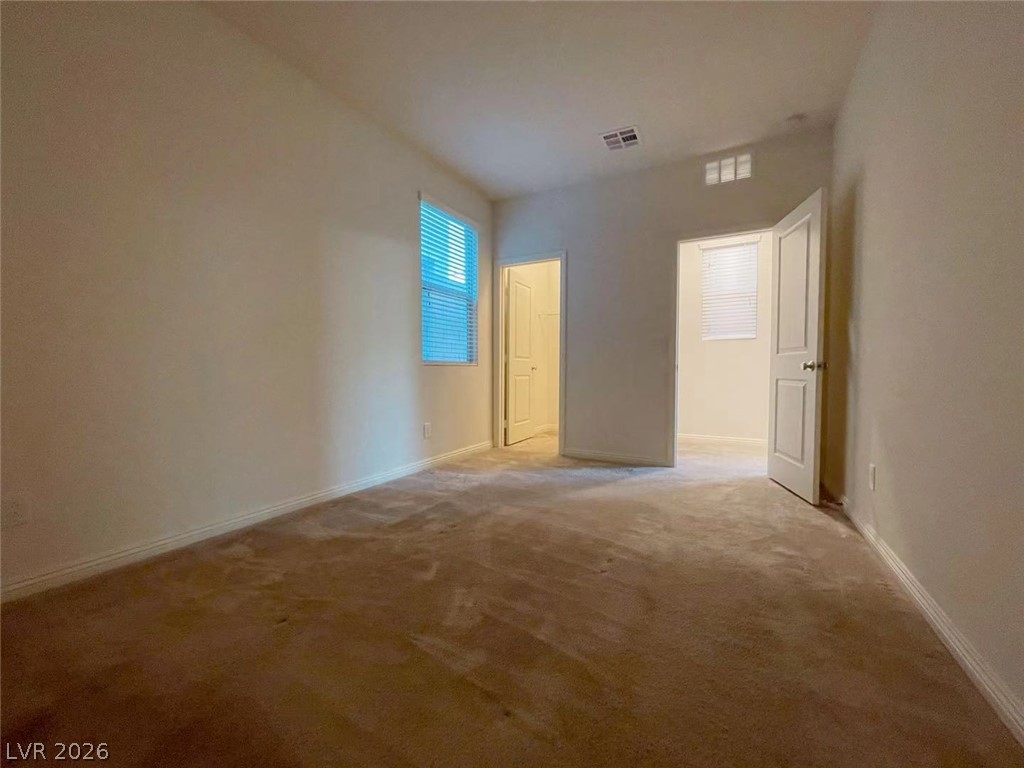 852 Riverlawn Place Property Photo 6