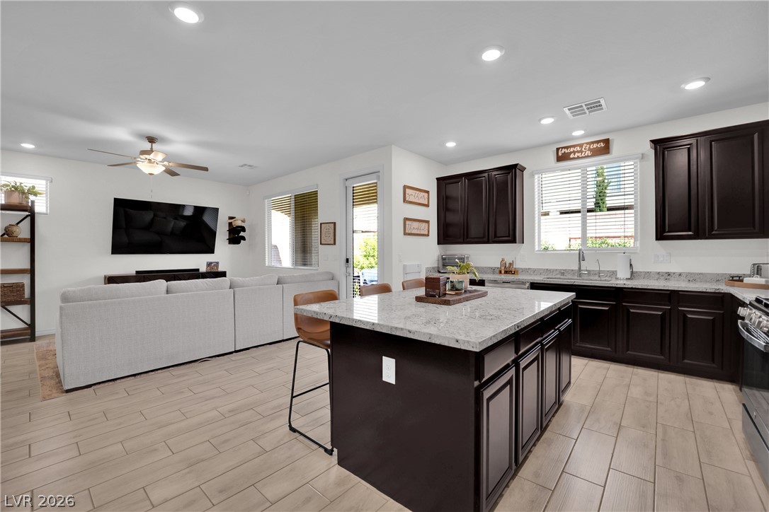 12286 Silvana Street Property Photo 5