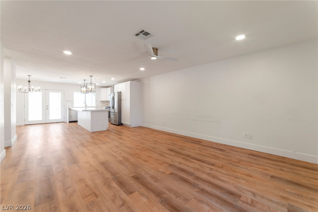 640 Summerland Drive Property Photo 3