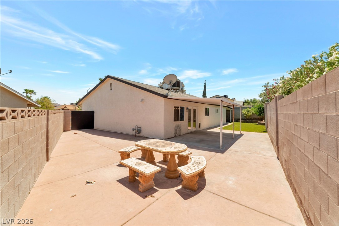 640 Summerland Drive Property Photo 20