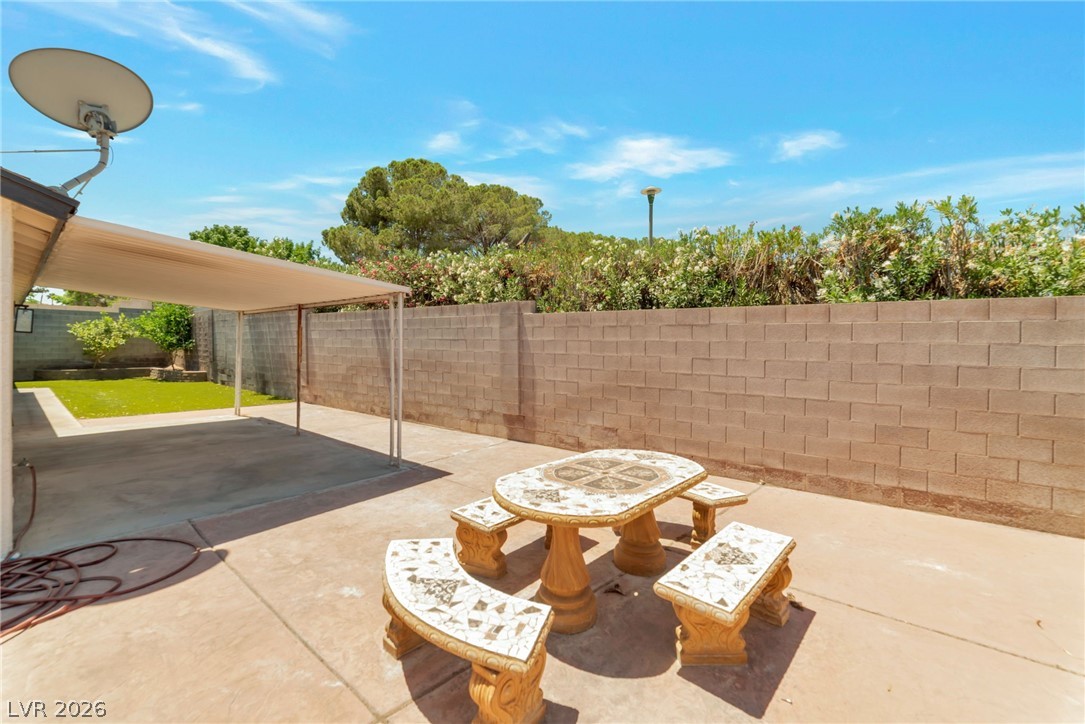 640 Summerland Drive Property Photo 21