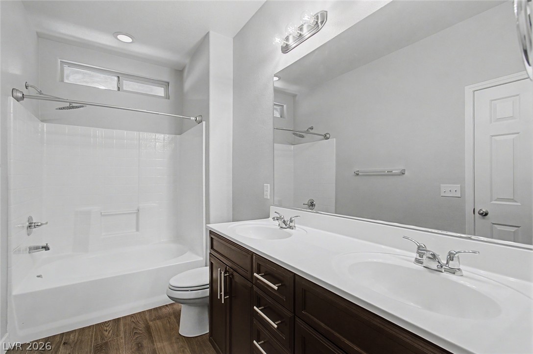 10561 Tranquil Glade Lane Property Photo 14