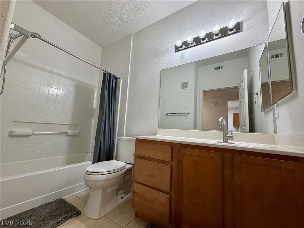 2291 West Horizon Ridge Parkway 1101 Property Photo 10