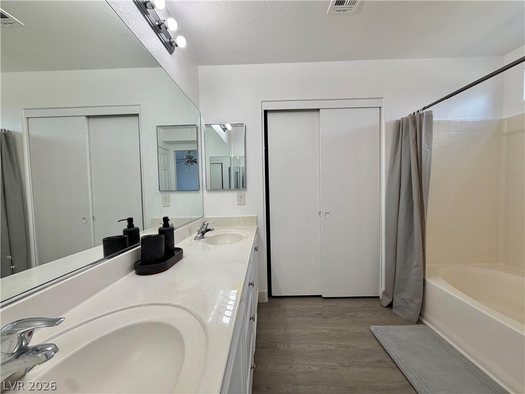 6745 Whipplewood Way Property Photo 16