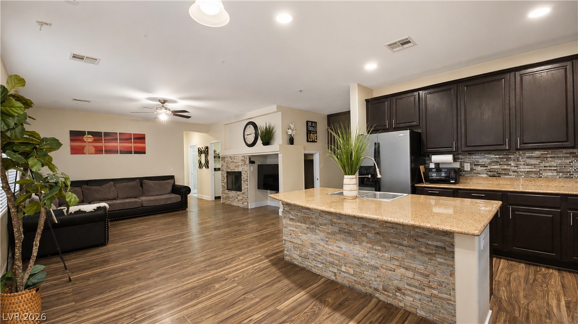 3922 Royal Stone Court Property Photo 14