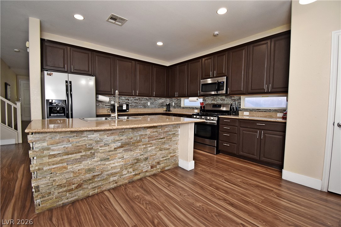 3922 Royal Stone Court Property Photo 16