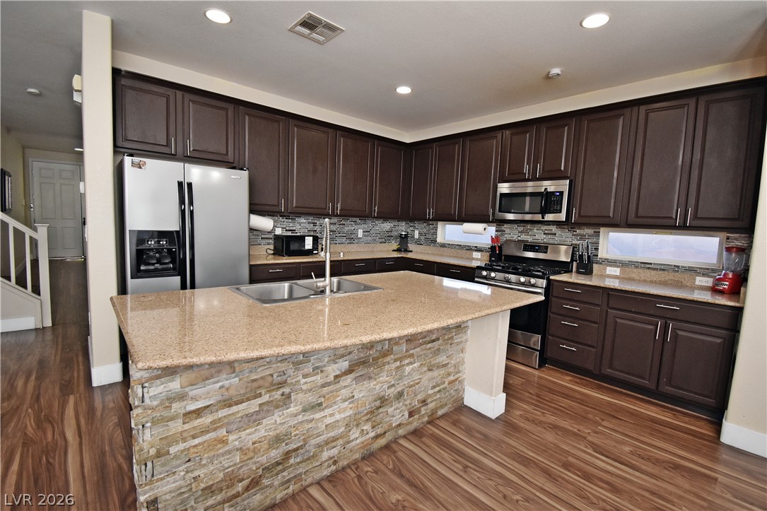 3922 Royal Stone Court Property Photo 17