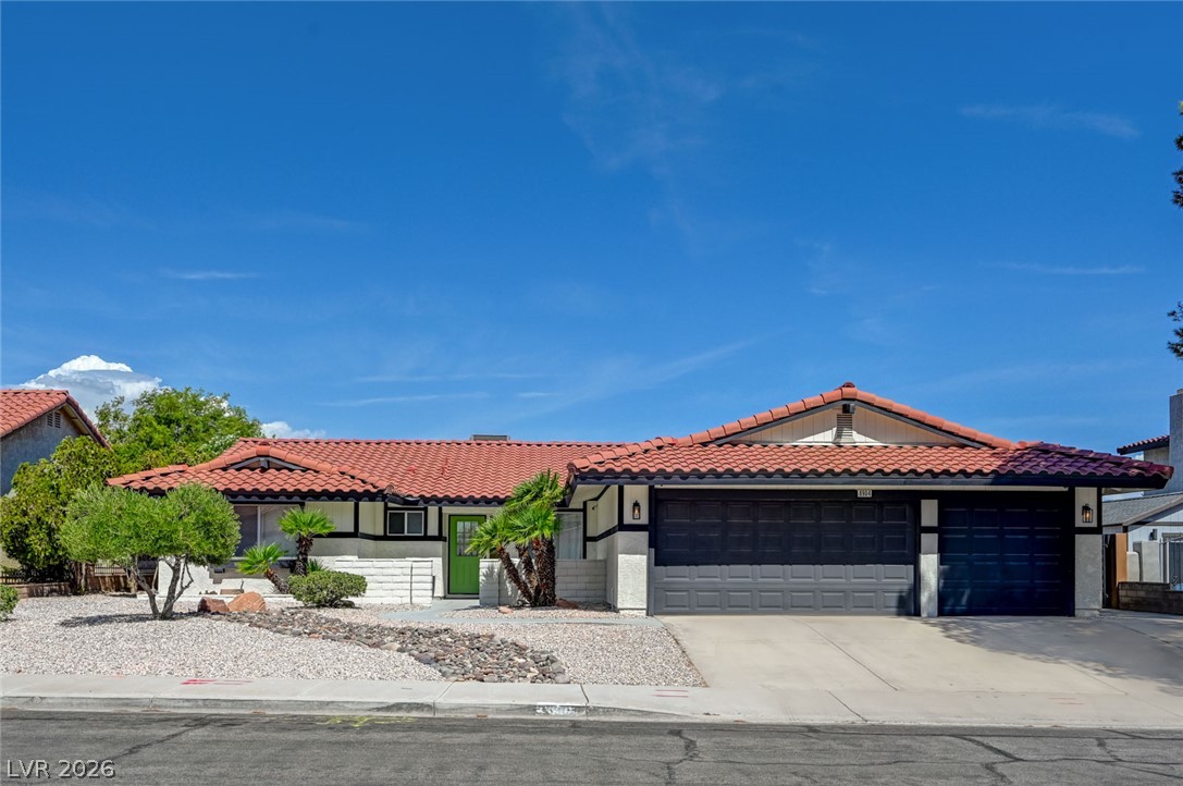 8904 Pesaro Drive Property Photo 1