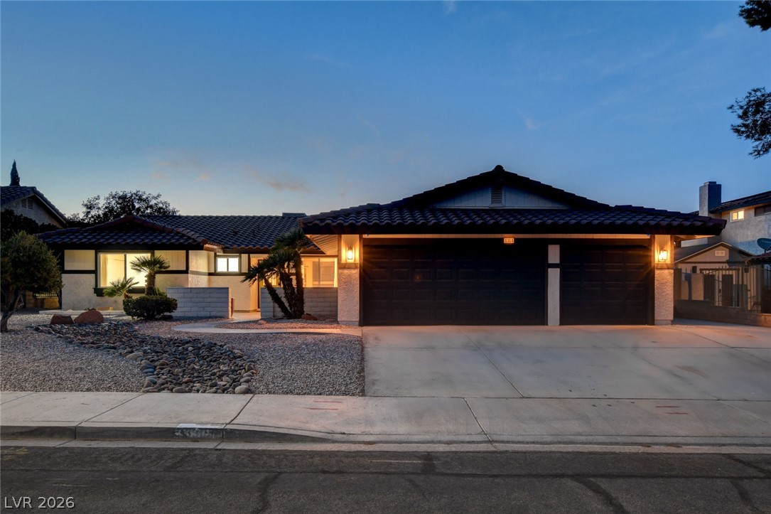 8904 Pesaro Drive Property Photo 3
