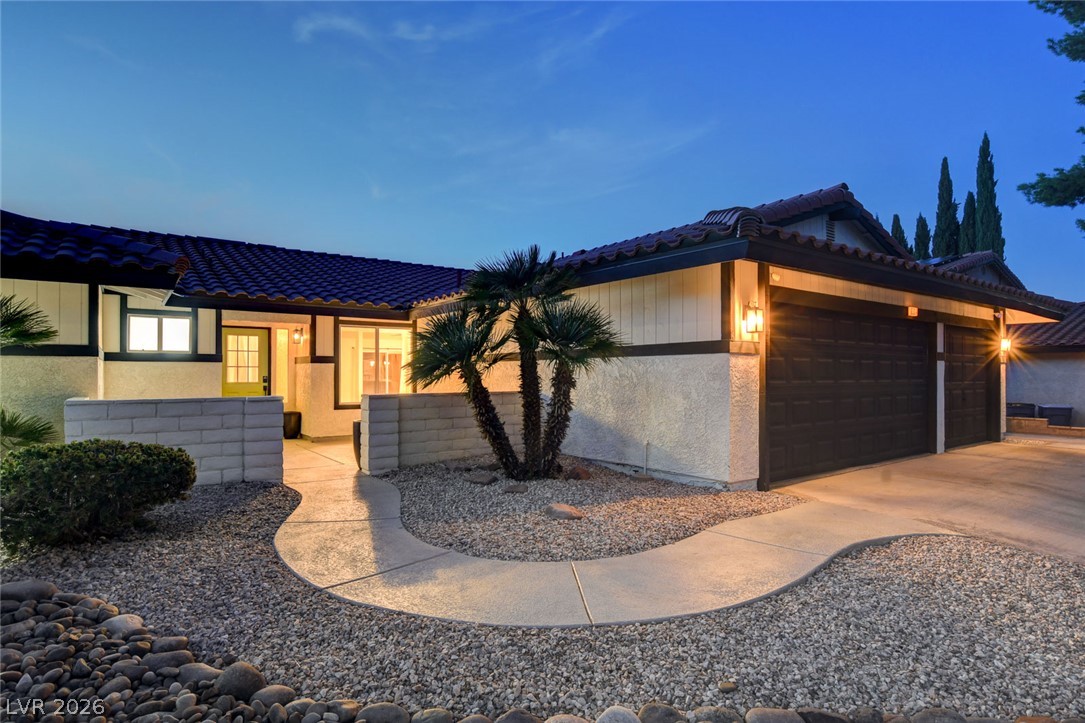 8904 Pesaro Drive Property Photo 3