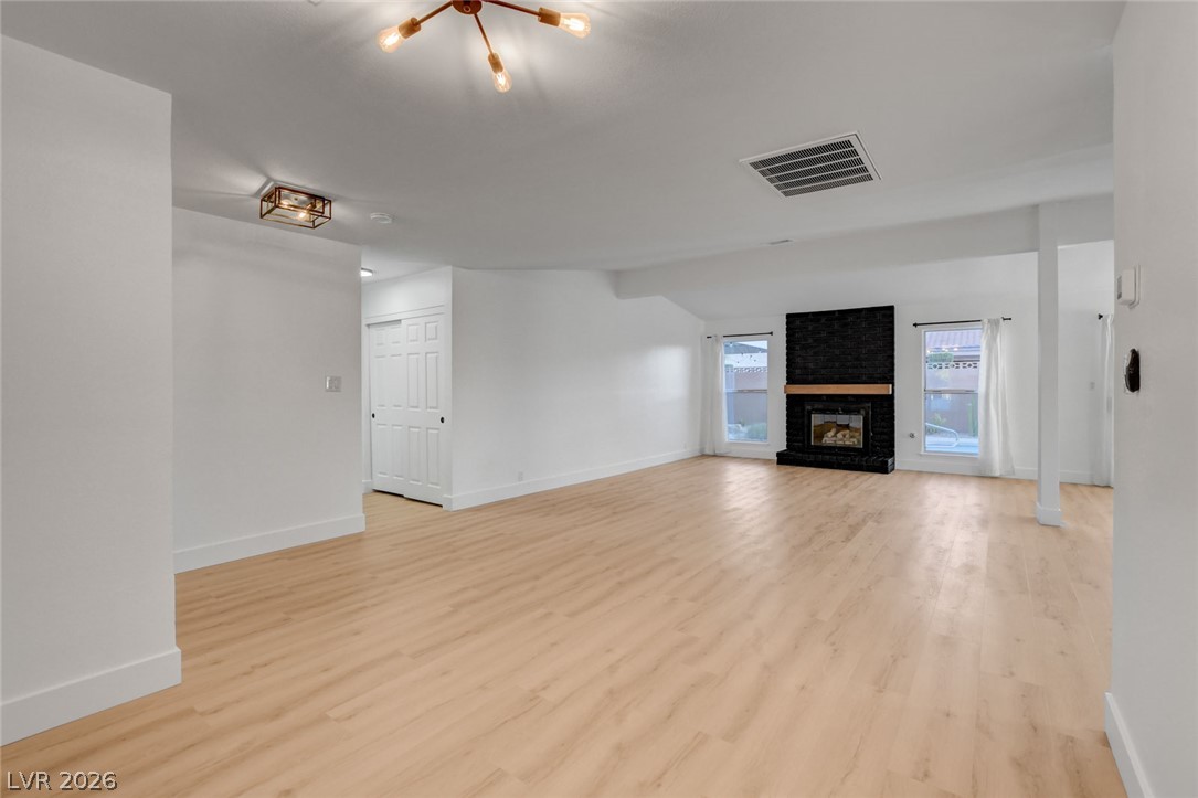 8904 Pesaro Drive Property Photo 11