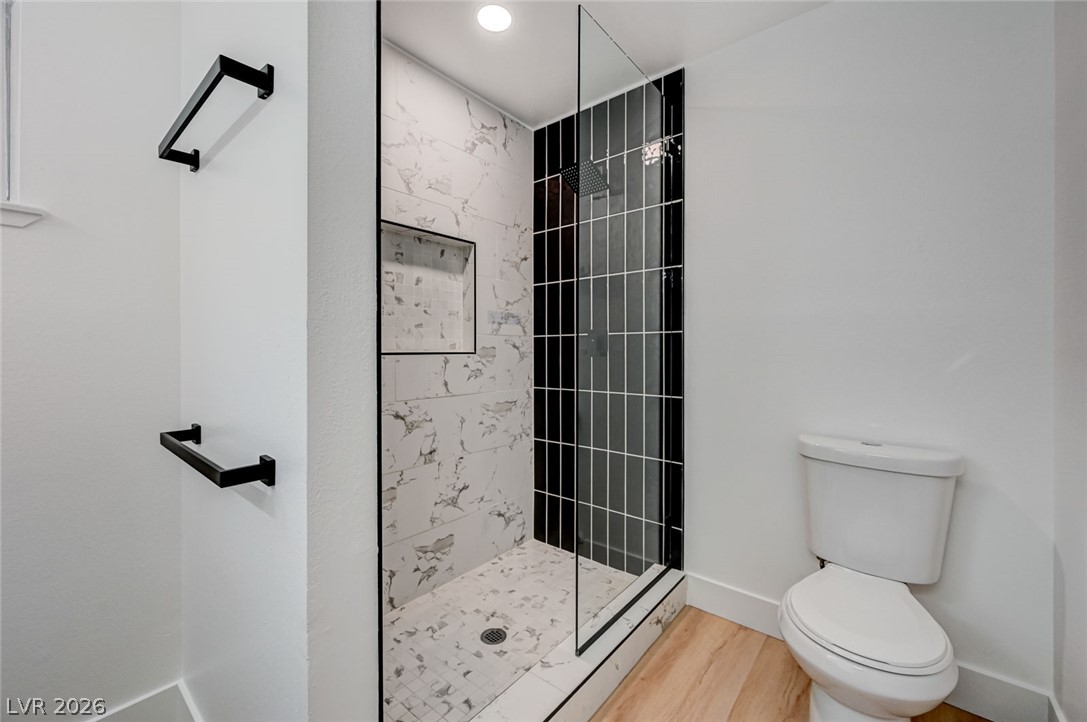 8904 Pesaro Drive Property Photo 30