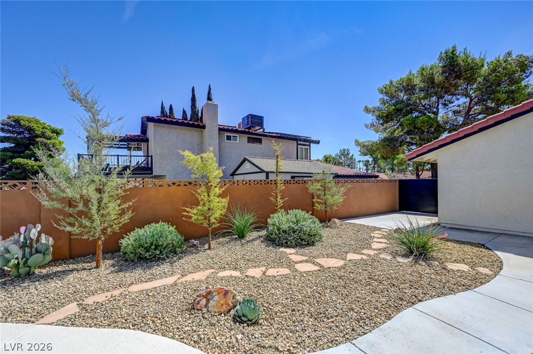 8904 Pesaro Drive Property Photo 43