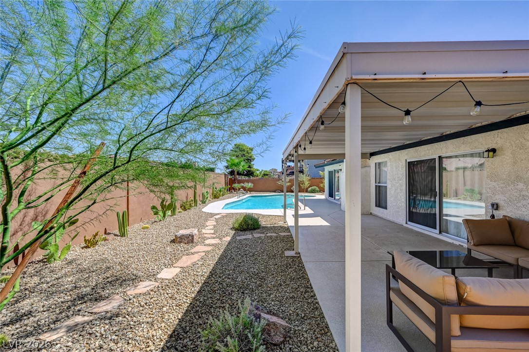 8904 Pesaro Drive Property Photo 46