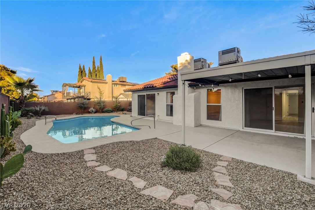 8904 Pesaro Drive Property Photo 49