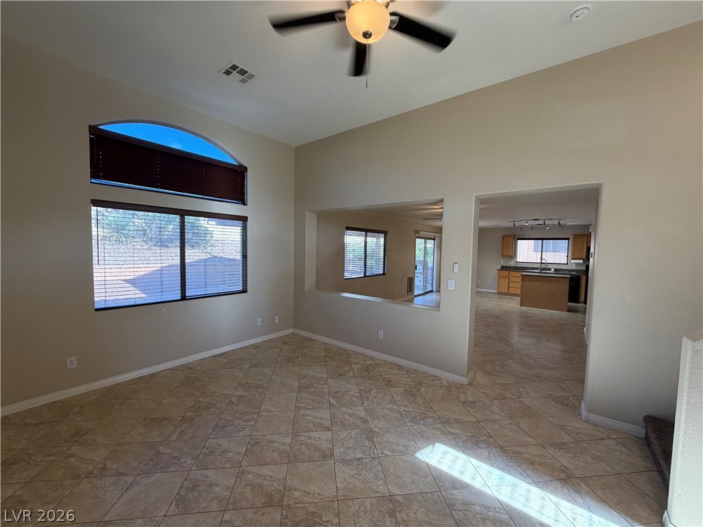 7613 Roop Street Property Photo 4