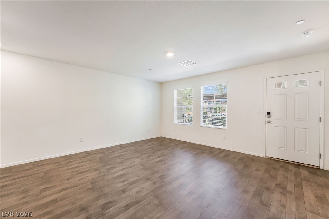 1127 Ruby Sparrow Street Property Photo 4