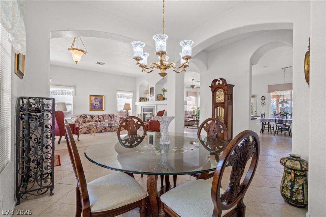 9113 Imperial Castle Court Property Photo 8