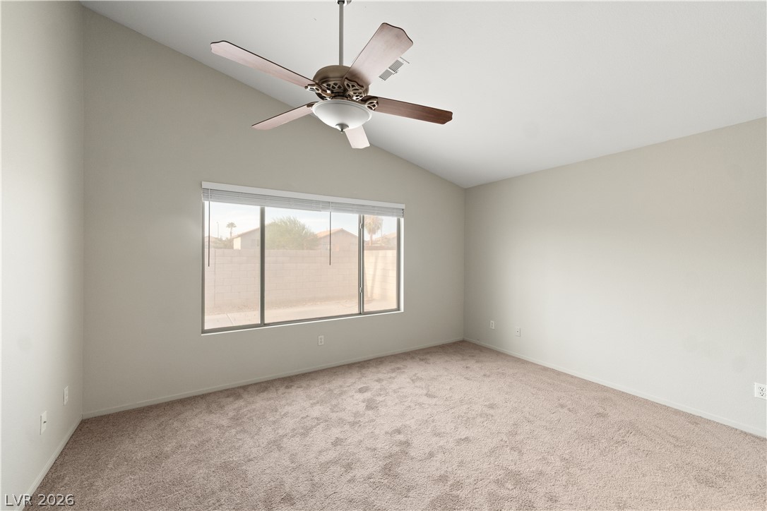 1070 Ashwood Bay Avenue Property Photo 8