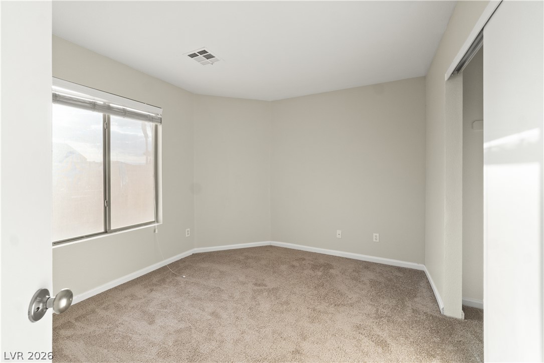 1070 Ashwood Bay Avenue Property Photo 12