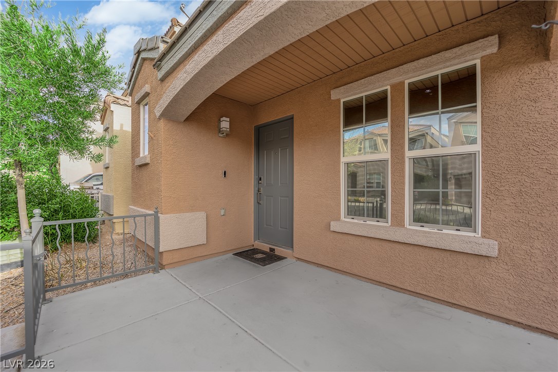 9074 Hombard Avenue Property Photo 4