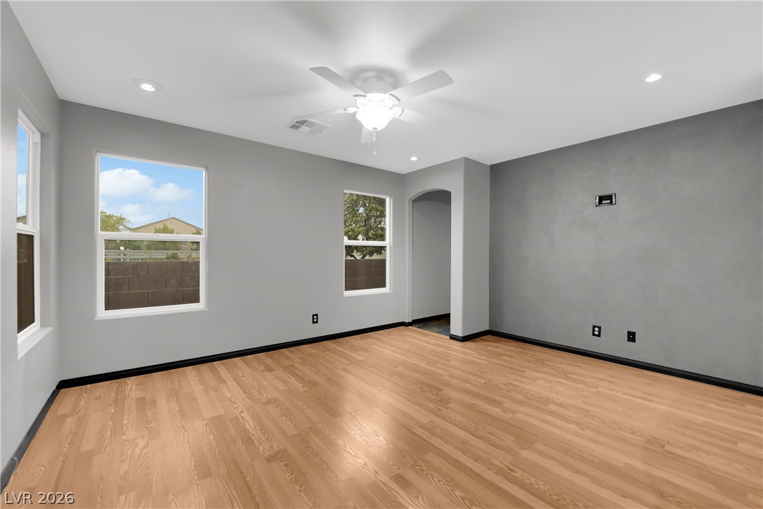 9074 Hombard Avenue Property Photo 13