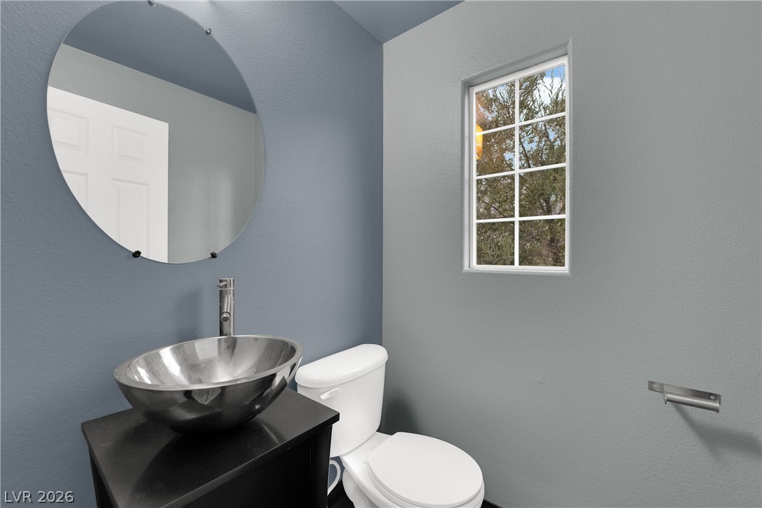 9074 Hombard Avenue Property Photo 15