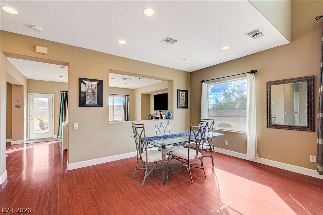 2943 Ainslie Lake Avenue Property Photo 16