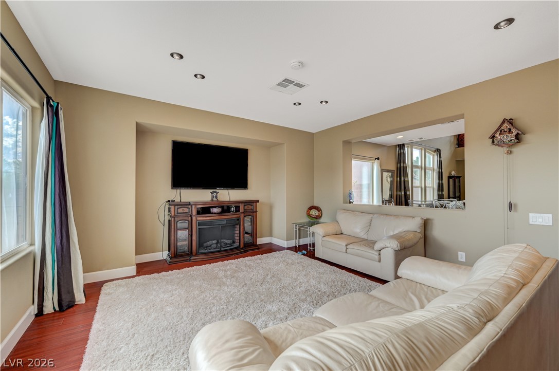 2943 Ainslie Lake Avenue Property Photo 23