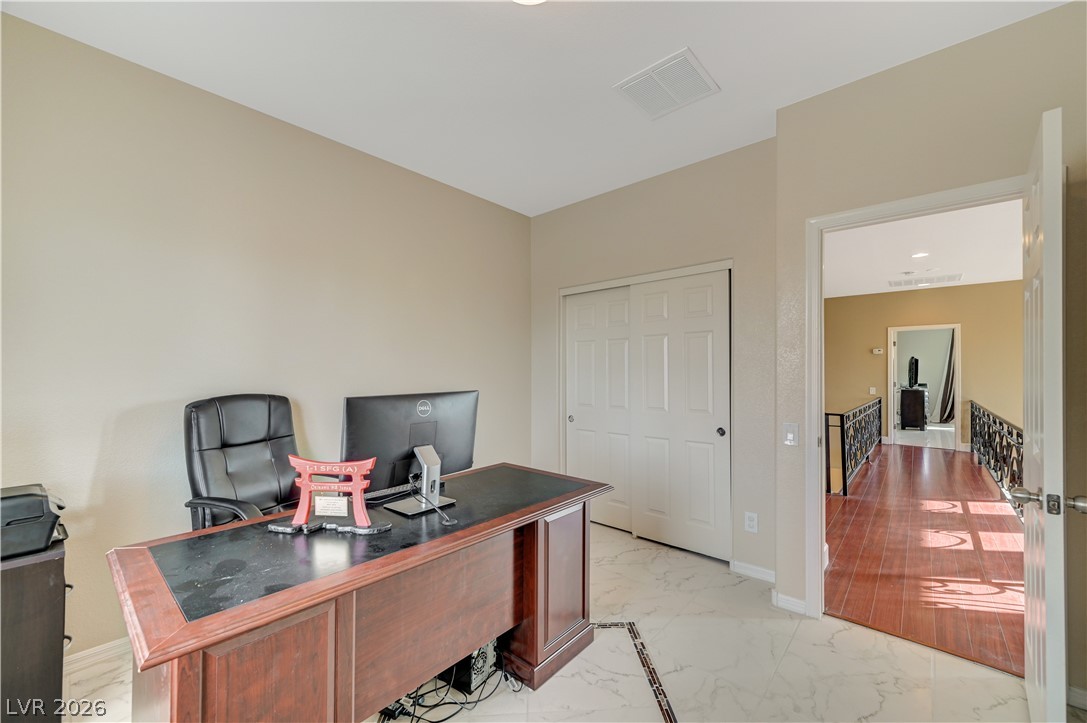 2943 Ainslie Lake Avenue Property Photo 46