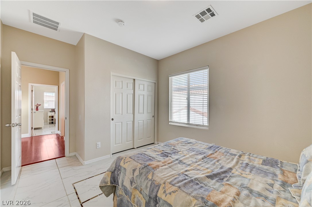 2943 Ainslie Lake Avenue Property Photo 57