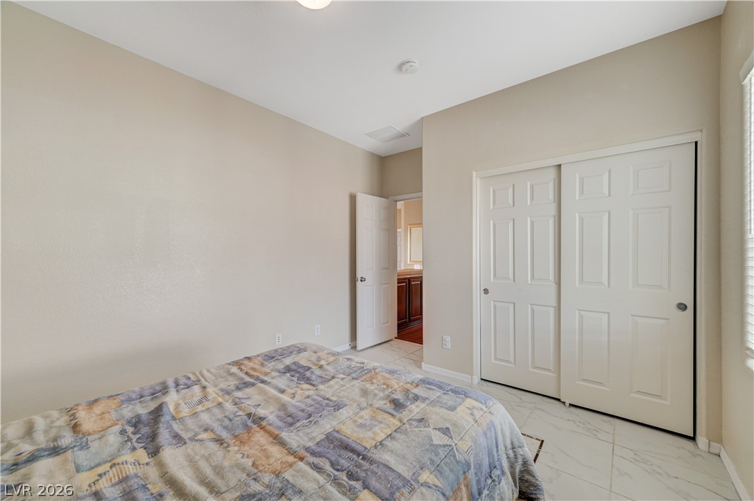 2943 Ainslie Lake Avenue Property Photo 58