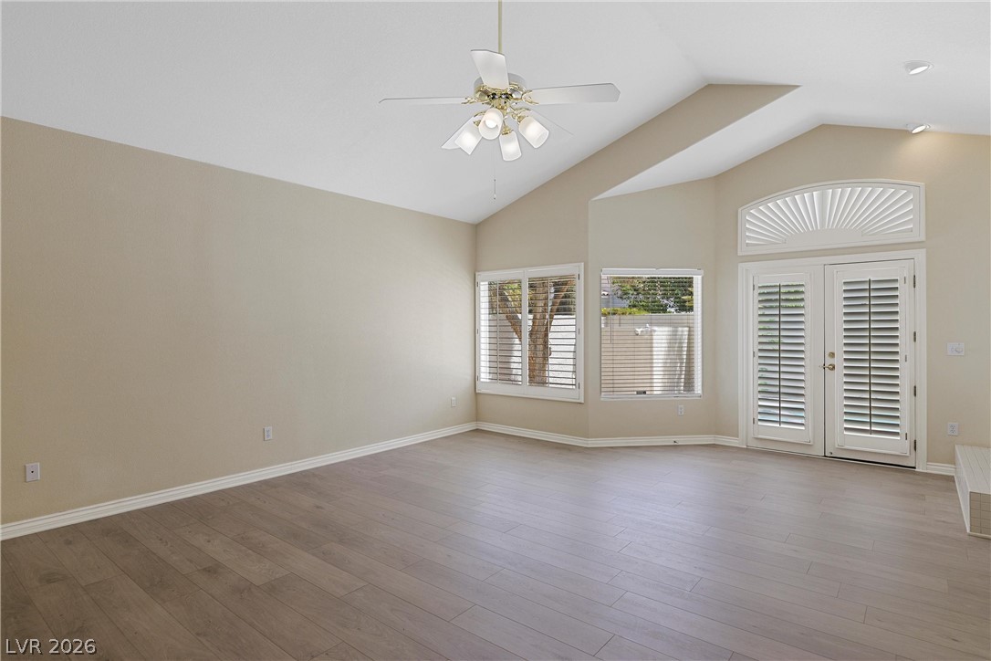 8133 Horizon Lake Drive Property Photo 7