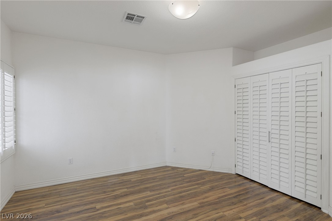 8133 Horizon Lake Drive Property Photo 29