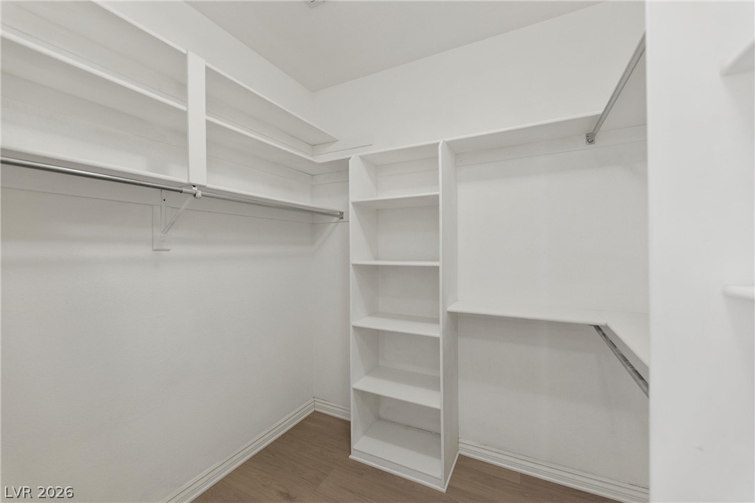 8133 Horizon Lake Drive Property Photo 34