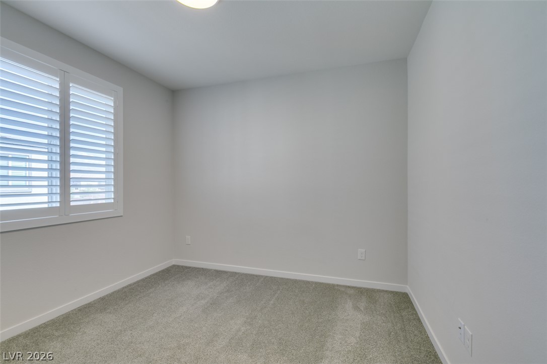5618 Beguiling Falls Street Property Photo 12