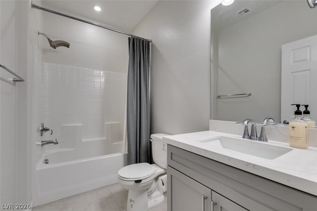 5618 Beguiling Falls Street Property Photo 13