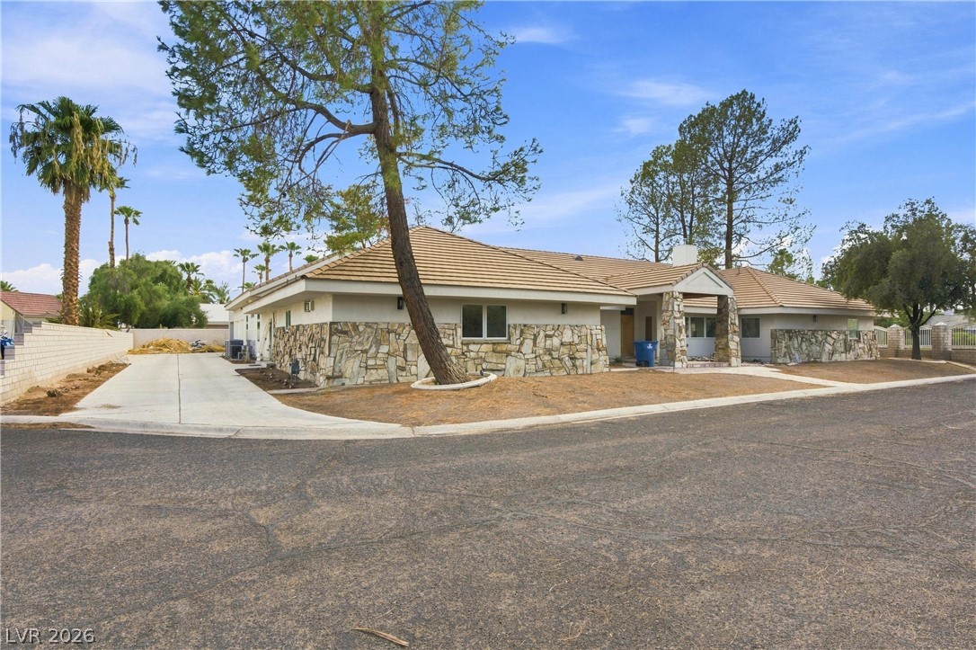 3840 Topaz Street Property Photo 3