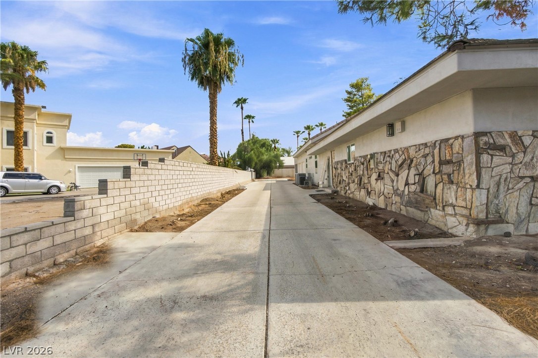 3840 Topaz Street Property Photo 7