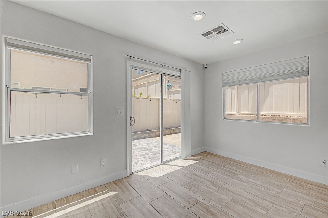 8168 New Leaf Avenue Property Photo 8