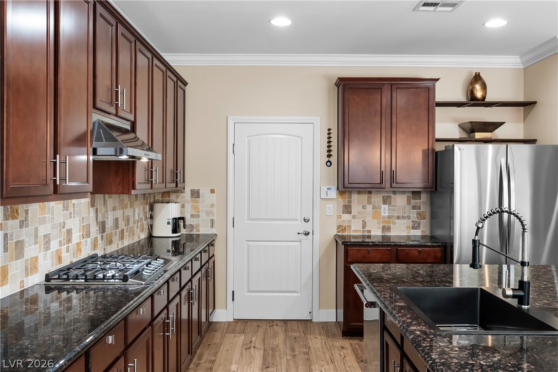 5627 Spanish Valor Road Property Photo 8