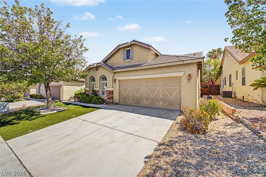 758 Rise Canyon Drive Property Photo 3