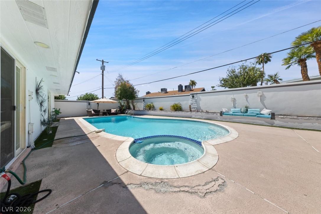 3969 Sorrento Way Property Photo 24